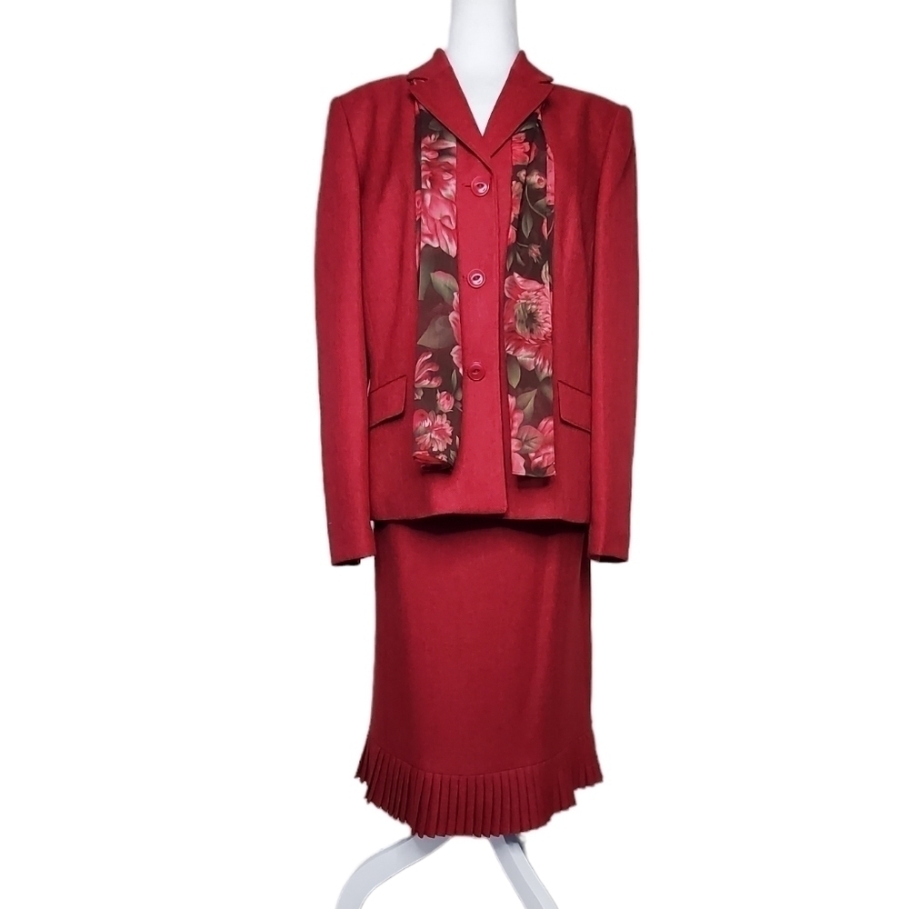 Jones Wear Women's Suit, Blazer Skirt & Scarf Red Career Wardrobe Sz 12 Dressy